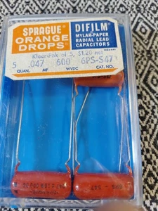 Nuevo de Lote Antiguo - Sprague Orange Drop 3 Condensadores .047 uf 600v 6PS-S47 Paquete Contenedor - Imagen 1 de 3