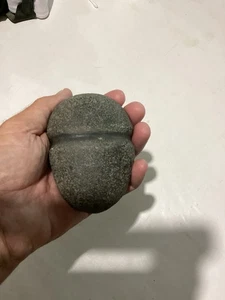 Strumento/martello/artefatto in pietra scanalata nativi americani arcaici - Foto 1 di 13