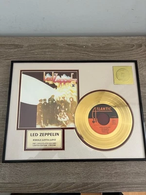 Placa de oro Led Zeppelin Whole Lotta Love 24kt enmarcada limitada 1702 de 2500 Foto 1 de 4