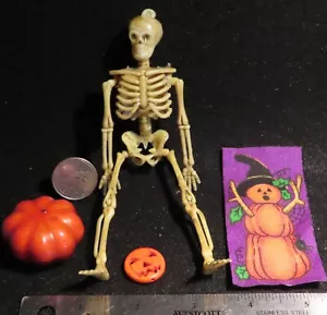 Halloween Plástico Esqueleto Humano Tela Calabaza Decoración TAL CUAL 1:12 Mini HN7587 - Imagen 1 de 5