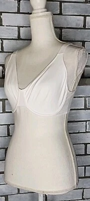 Sujetador camiseta con aros Fruit Of The Loom para mujer mezcla de algodón talla 34DD blanco Foto 1 de 4