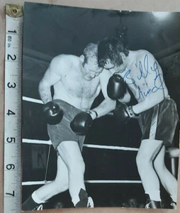 RARE BILLY AIRD HAND SIGNED V RICHARD DUNN  PHOTO & COA - OFFERS ACCEPTED - Picture 1 of 2