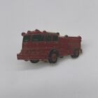Épingle chapeau vintage camion de pompiers rouge voiture automobile