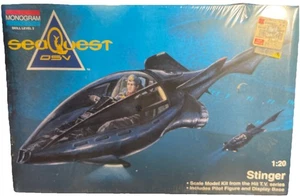 Monogram 1994- SeaQuest DSV Stinger Vehicle 1/20 Scale Model Kit - Picture 1 of 6