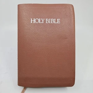 Holy Bible King James Red Letter Edition Giant Print 1976 Thomas Nelson Printing - Picture 1 of 13