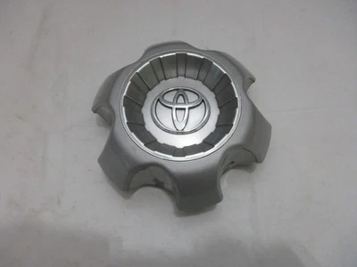 Tapa central Toyota 4Runner 2003-2009 acabado pintado plateado P/N 42603-35800 Foto 1 de 4