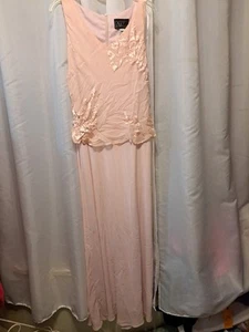 alex evenings dress size 14 Pink Sequins. Small Hole In Crape On Back. - Picture 1 of 8