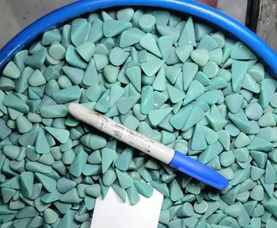 Tumbling Media Rust 切割制服表面去毛刺软金属套装 3 磅 — 第 1/2 张图片