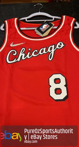 Chicago Bulls Zach LaVine #8 Nike Red 2021/22 NBA Swingman Jersey City 52 XL Cover