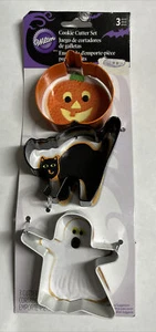 Halloween Zucca Gatto e Fantasma Set Tagliabiscotti in Metallo 3pz di Wilton Nuovo - Foto 1 di 12