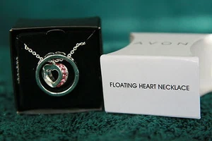 COLLAR CORAZÓN FLOTANTE AVON - Imagen 1 de 5