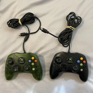 Dos mandos Xbox originales Halo versiones verde y negro (con cable tipo S) - Imagen 1 de 9