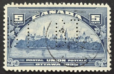 Canada - 1933 Scott #208 Parliament Buildings 5c - "BT" PERFIN - Stamp - Image 1 of 3