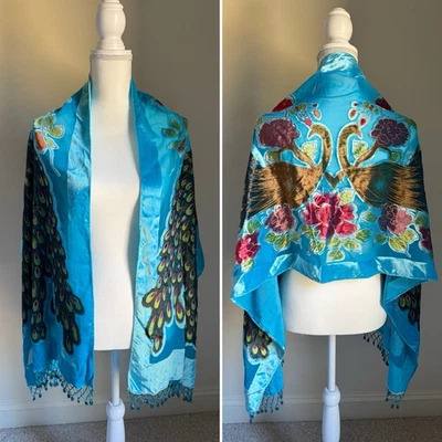 Mantón o bufanda de terciopelo turquesa corte láser con cuentas de pavo real Burnout - 21"x68" Foto 1 de 4