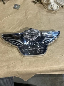 NOS 2003 Harley Davidson f150 Fender/ Tailgate Emblem  F-150  100th LOBO - Foto 1 di 11