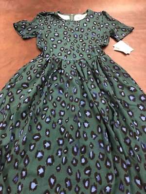 NUEVO Vestido LuLaRoe Verde Guepardo Amelia🦄 Bolsillos Mediano 10/12 8 Estampado Animal Nuevo con Etiquetas Foto 1 de 4