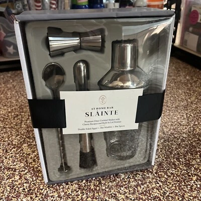 At Home Bar Slainte incluye coctelera de vidrio/recetas clásicas/colador de tapa incorporado. Foto 1 de 3