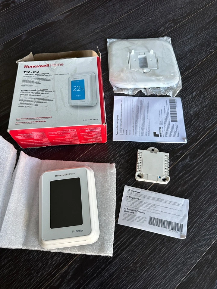 Honeywell Home T10+ pro Smart Thermostat THX321WF3003W - Image 1 of 1