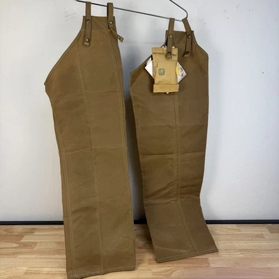 De colección Nuevo con etiquetas CC Filson Estilo 22 Chaps de Caza Tela de Estaño Algodón Encerado Talla Larga EE. UU. Foto 1 de 4