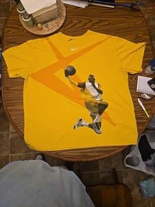 Camiseta Nike Fit Kobe Bryant 2008 amarilla para hombre 3XL Lakers Mamba rara leer - Imagen 1 de 22