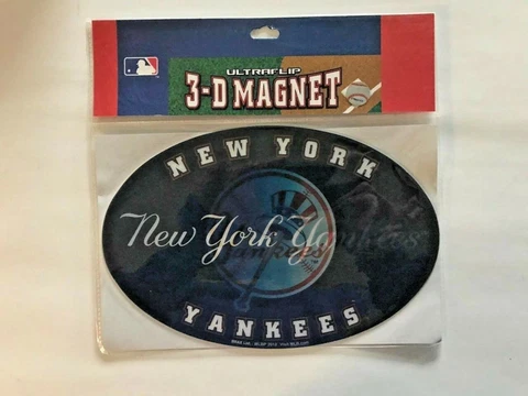 MLB Baseball New York Yankees 3D Holographic Oval Decal 9" x 6" Magnet Car Frig Cover