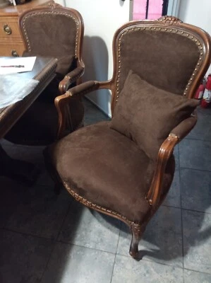 Vintage Carved French Style Bergere Chair Pair.  - Image 1 of 4