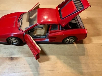 Burago 1984 Ferrari Testarossa Red #3019 1:18 Scale Diecast - Image 1 of 4