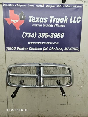 Dodge Ram 1500 2500 3500 2002-2005 tercera generación parrilla cromada Foto 1 de 4
