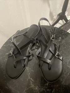 Torrid Black PU Leather Strappy Gladiator Cross Cross Sandals 10 Wide Summer - Picture 1 of 8