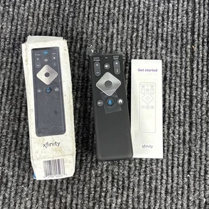 Xfinity Flex XR16 Wireless Voice Remote Control - Black, Clean, EXC COND - Picture 1 of 2