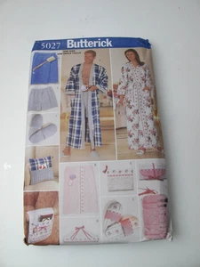 Bata pantuflas boxer unisex con patrón de costura Butterick 5027 talla única (C) sin cortar - Imagen 1 de 4