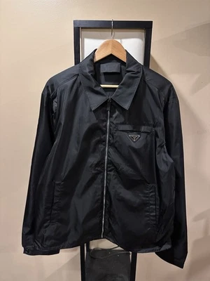 Prada нейлона Blouson треугольник логотип черная куртка - Изображение 1 из 4