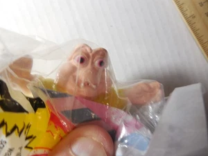 BABY SINCLAIR DINOSAURIOS TV VINTAGE 1992 MCDONALDS UNDER 3 HAPPY FOOD JUGUETE Nuevo - Imagen 1 de 4