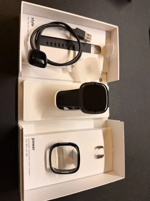 Fitbit Sense 2;  40, 48mm Aluminiumgehäuse-Graphit mit Lederarmband (GPS) - Bild 1 von 4