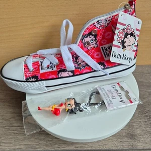Betty Boop Sneaker pencil case & Keychain Keyring Brand New - Picture 1 of 4