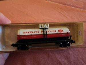 Model Power N Gauge Chemical Tank Car Bakelite Plastics - Picture 1 of 3