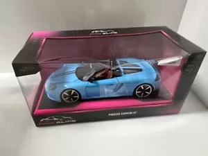 Caja dañada Jada 1:24 Rosa Slips Porsche Carrera GT Diecast Modelo Coche Azul Claro - Imagen 1 de 6