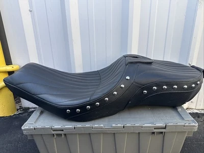 Harley Davidson Sportster 07-19 Corbin HD-XL-CU-7-DT asiento doble tour sin calefacción Foto 1 de 4