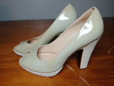 Cole Haan Talla 9.5 Crema NikeAir Bomba/Tacones Mujer Charol Carrera Punta abierta Foto 1 de 4
