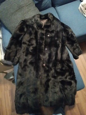 Womens faux fur  coat 2x ,long - Image 1 of 3