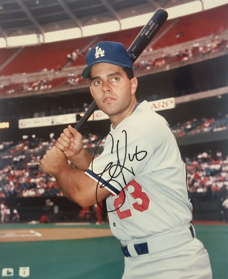 Autograph Eric Karros Loa Angeles Dodgers Photo w/COA BB-192-C - Image 1 of 4