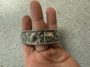 Vintage sterling silver 925 cuff bracelet TIBETAN turtles textured. - Picture 1 of 4