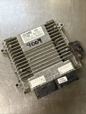 ENGINE COMPUTER HYUNDAI SANTA FE 2010 2011 39114-2G340 39144-2G340 2.4L OEM - Image 1 of 4