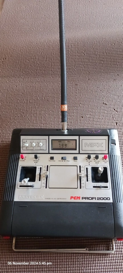 MULTIPLEX MPX Profi 2000 RC 35MHz  transmitter and receiver - Image 1 of 4