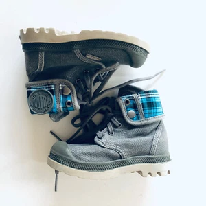 PALLADIUM infant's TODDLER High Canvas Boots, Gray Blue Plaid- US size 5 - Picture 1 of 9