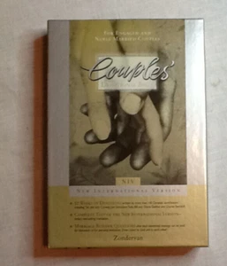 COUPLES DEV LEATHER BIBLE 2000 REVISED & UPDATED BY ZONDERVAN: SONYA &11*2223c - Picture 1 of 9