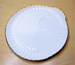 11 Staffordshire England Luncheon Plates Crown Bone China 22K Gold - Picture 1 of 7