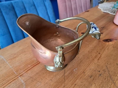 Vintage Small Copper Coal Scuttle Ash Bucket Brass Lions and Porcelain Handle - Image 1 of 4