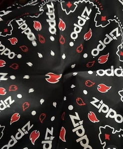 Vintage Zippo Feuerzeug Marke rot schwarz BANDANA Taschentuch Zan KOPFBEDECKUNG 22 x21 - Bild 1 von 5