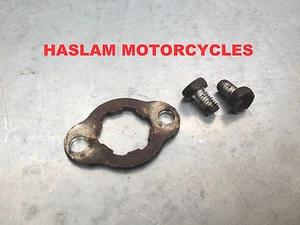 Suzuki DR125 SM KETTENRADSCHEIBE UND SCHRAUBEN VORNE INJ 2008 bis 2012 Original - Bild 1 von 1